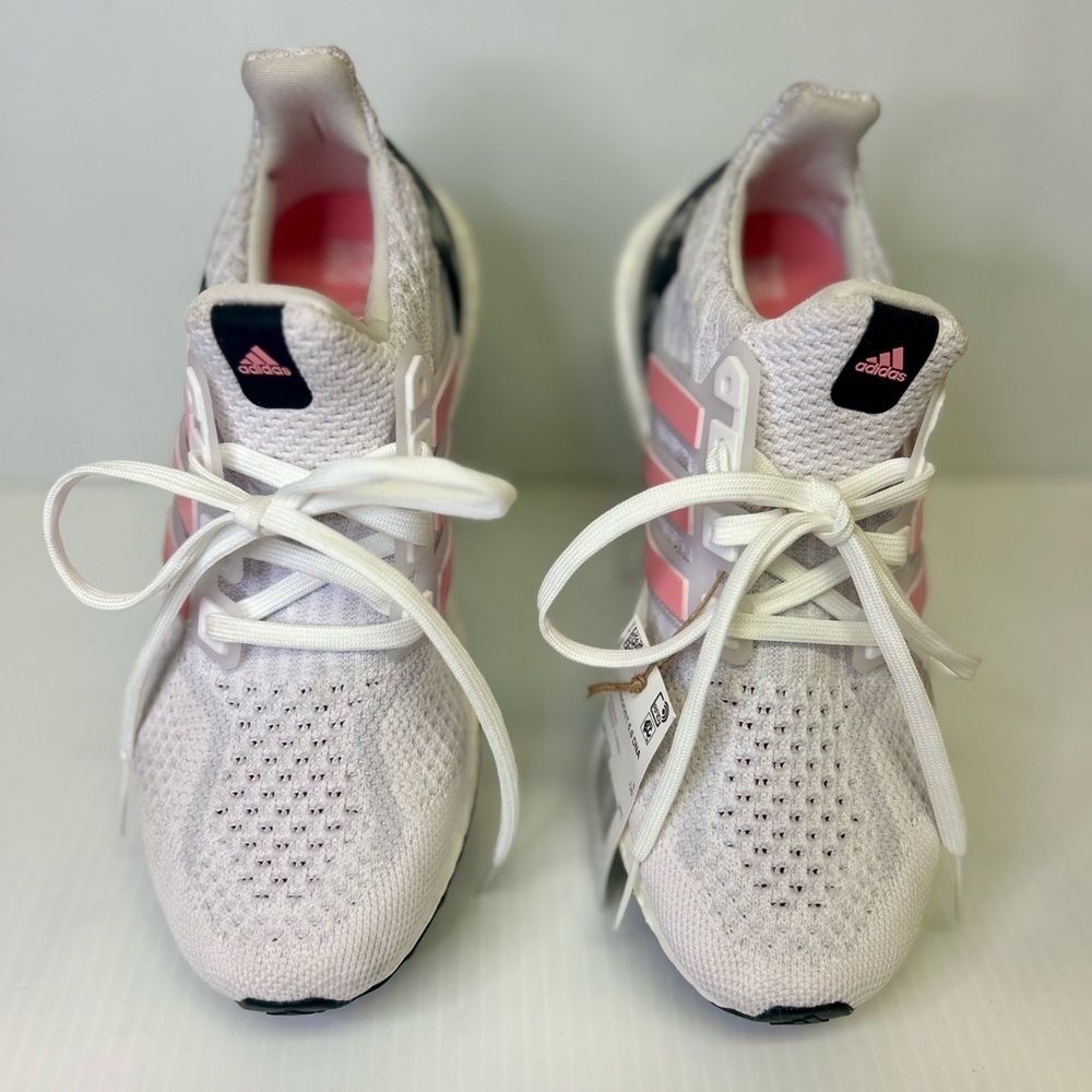 👟 “Adidas” Women’s Ultraboost 5.0 DNA White Mesh w/Pink Stripe Accents